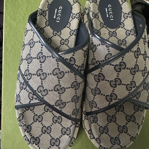 BNIB stylish gucci platform slides - Picture 7 of 10